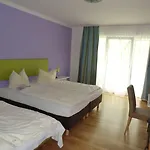 بنسيون هايدن