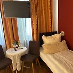 海尔顿潘森酒店 招待所
