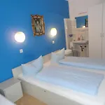 海尔顿潘森酒店 2*
